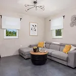 Luxurious In Σπίτι διακοπών *